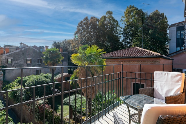 ホテル ヴィラ ロサ