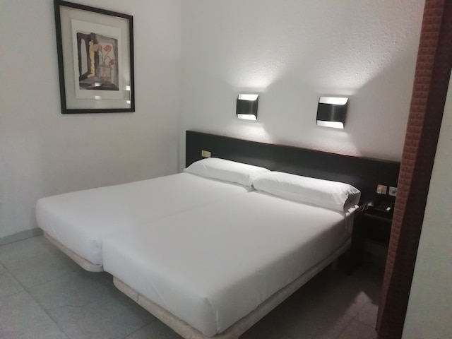 ホテル モネガル