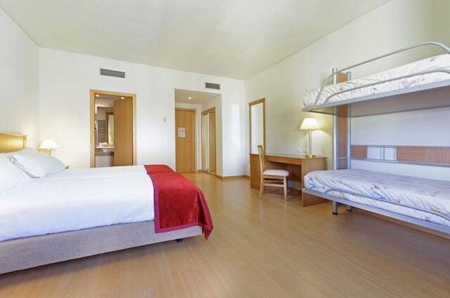 トリップ バイ ウィンダム ポルト セントロ ホテル