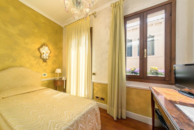 パンタロン ホテル