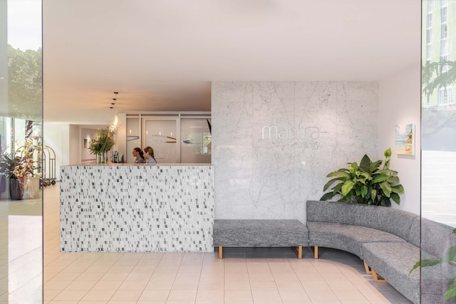 マントラ トリロジー