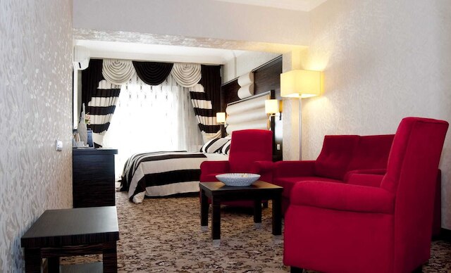 ツーリスト ホテル