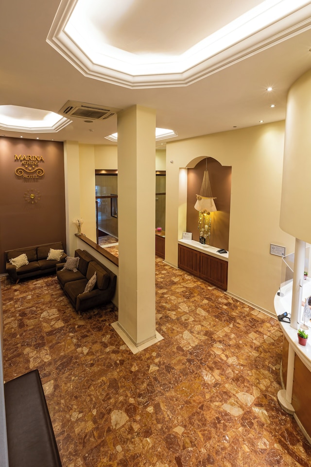 マリーナ ホテル アテネ