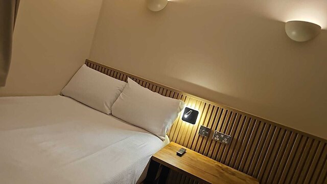 エキシビジョン コート ホテル 4