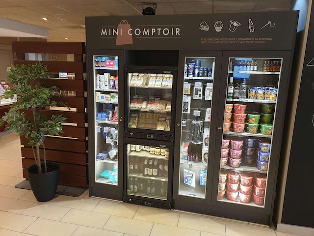 カンパニール パリ CDG エアポート ヴィルパント