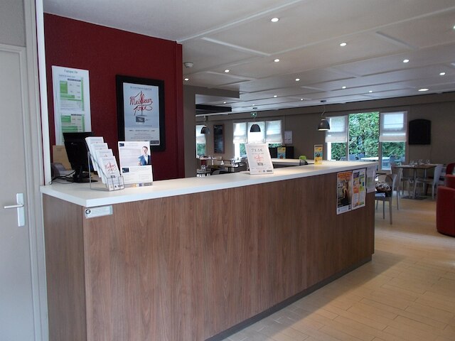 ホテル カンパニール リール シュッド - セクラン