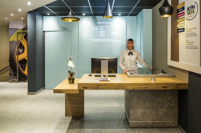 イビス クリシー サントル メリー