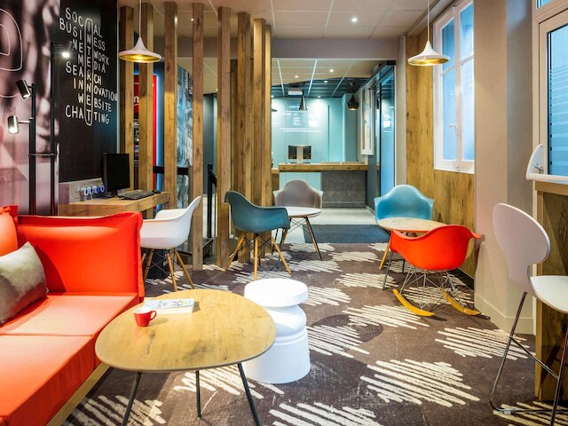 イビス クリシー サントル メリー