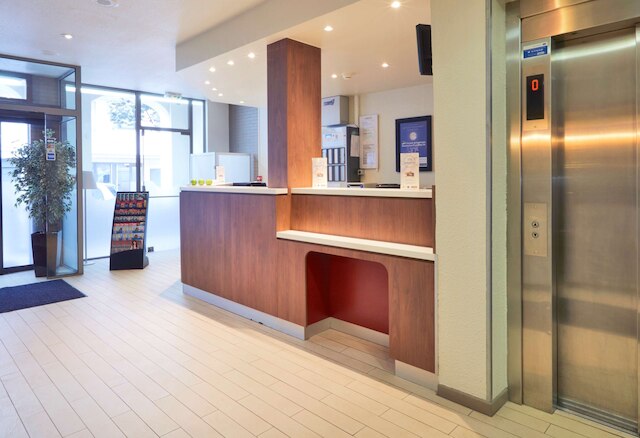 カンパニール パリ ウエスト - ポルト ド シャンペレ ルヴァロワ