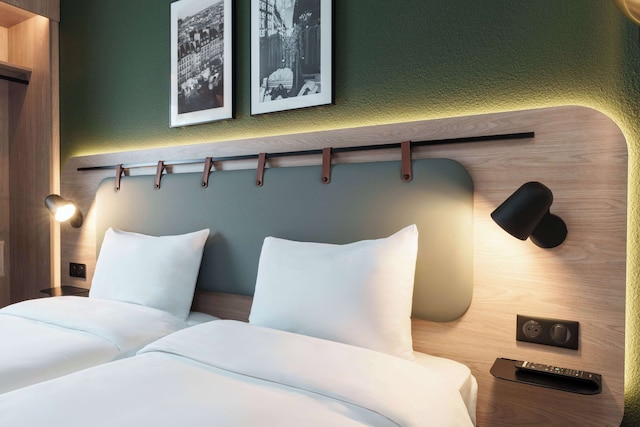 カンパニール パリ ウエスト - ポルト ド シャンペレ ルヴァロワ