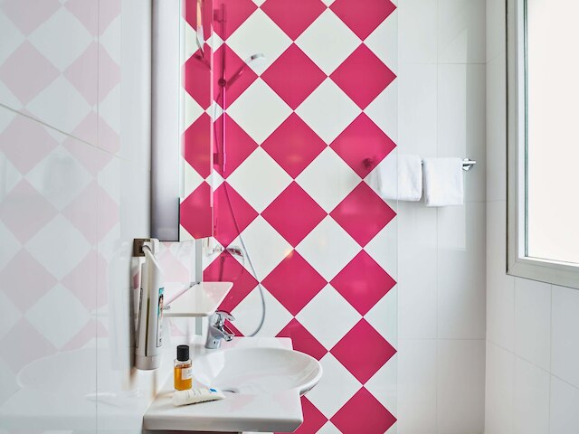 アイビス スタイル パリ アレシア モンパルナス