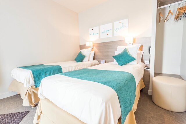 キリアド アヌマス - ジュネーブ