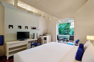 ホム スワンナプーム ルアンパバーン、パート オブ バンヤン グループ