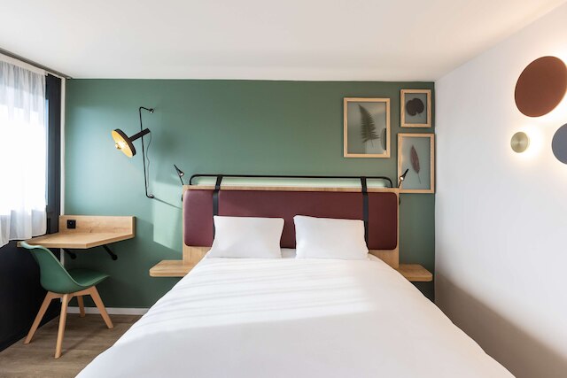 カンパニール ラ ロシェル ノール - ピルボロー