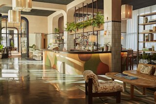 ザ ホクストン ポブレノウ