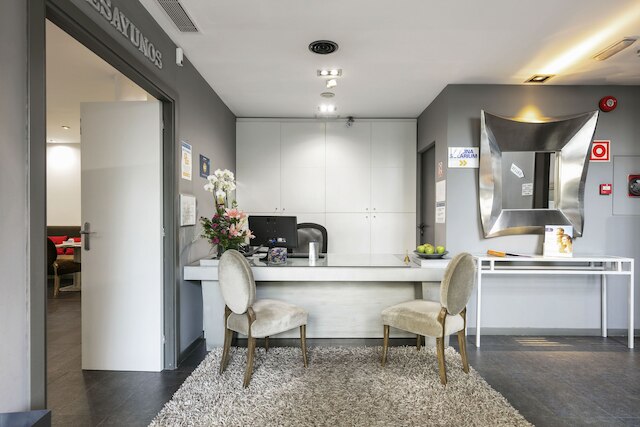 グロバレス アキス & ガラティア