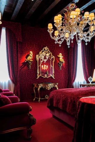 カ マリーア アデーレ