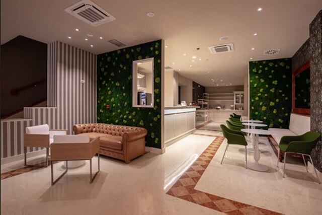 ヅァンホテル レジーナ