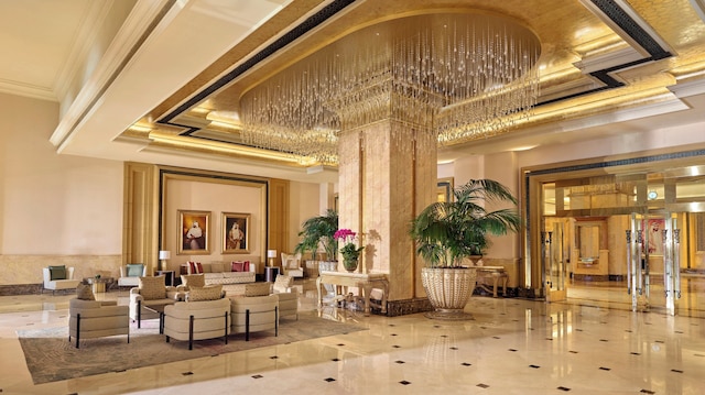 エミレーツ  宮殿ホテル マンダリン オリエンタル アブダビ