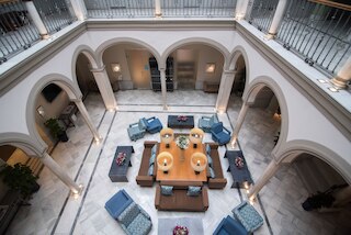 プチ パレス マルケス サンタ アナ