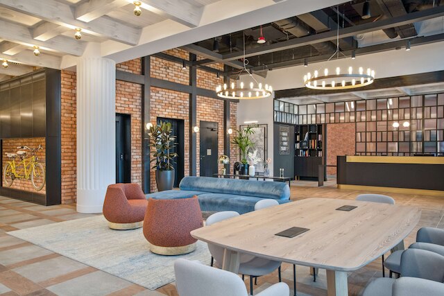 ゴールデン チューリップ ワルシャワ セントラム