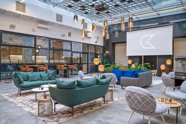 ゴールデン チューリップ ワルシャワ セントラム