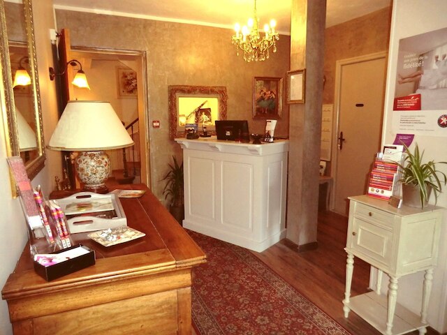 ザ オリジナルズ シティ オテル ドュ パルク アヴィニョン エスト