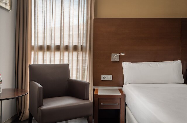 ホテル マダニス