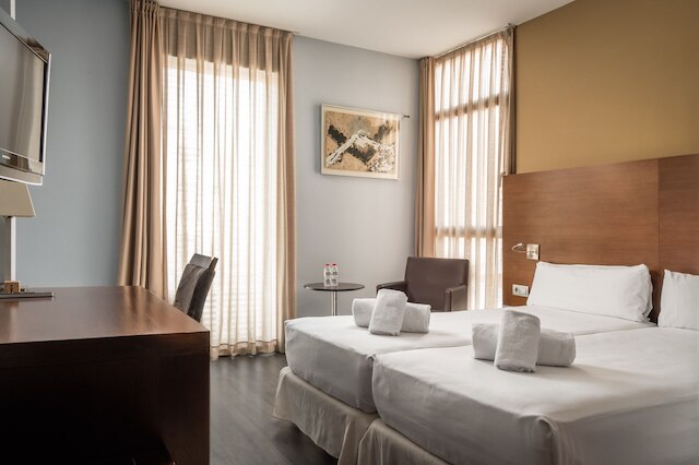 ホテル マダニス