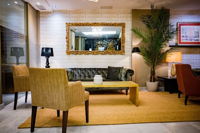 ホテル メニナス