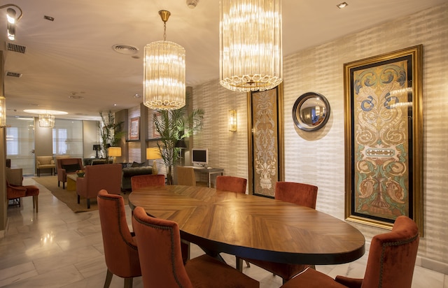 ホテル メニナス