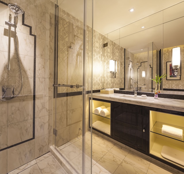 上海外灘メトロポーロ新城ホテル (上海外滩锦江都城新城饭店)