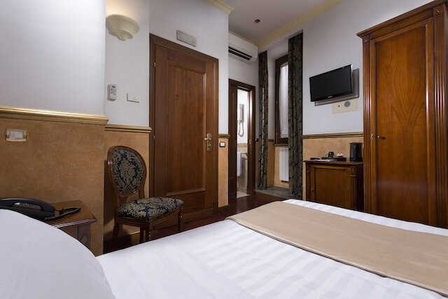 ホテル テアトロ パーチェ