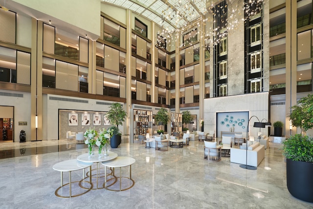 アル アイン ロタナ