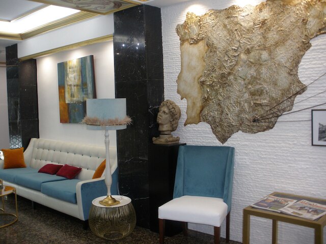 サクロモンテ ホテル