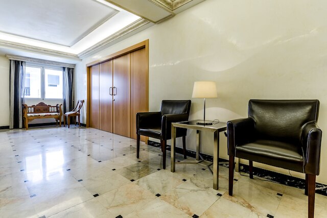 サクロモンテ ホテル