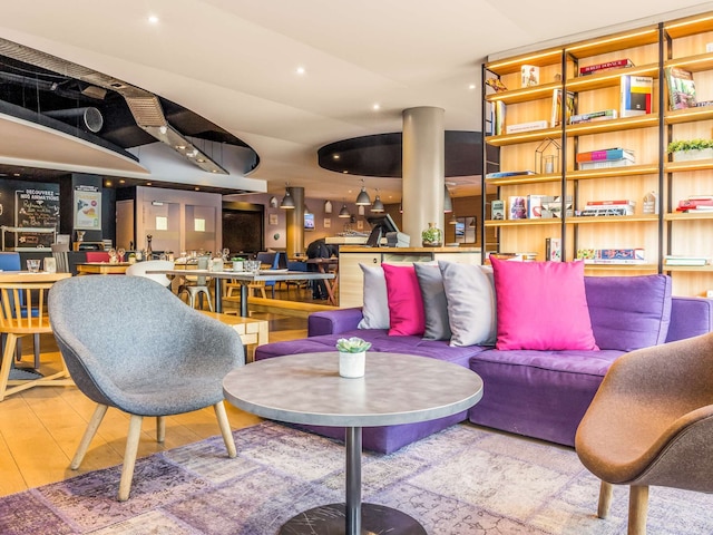 カンパニール パリ ウエスト - ポン シュレーヌ