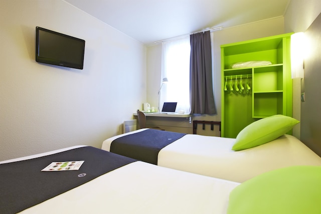 カンパニール サン カンタン アン イブリーヌ