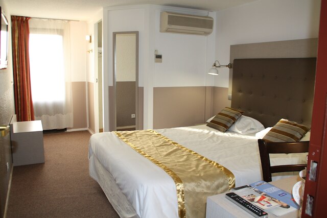 ホテル キリヤード アルジャントゥイユ