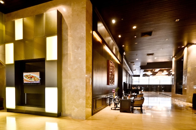 アンバサダー バンコク ホテル