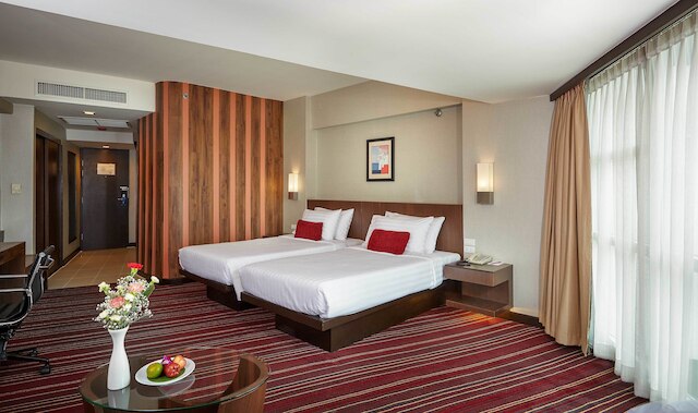 アンバサダー バンコク ホテル