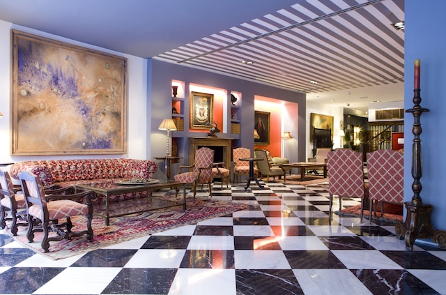 ホテル ドニャ マリア