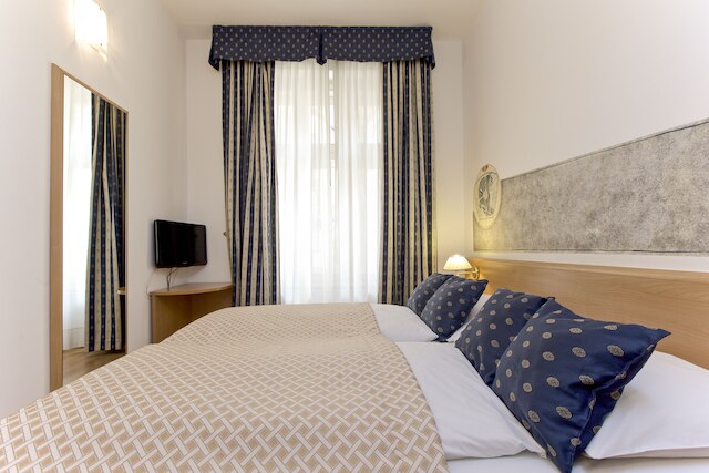 ホテル チボリ プラハ