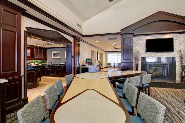 ホームウッド スイーツ バイ ヒルトン トロント ミシサガ