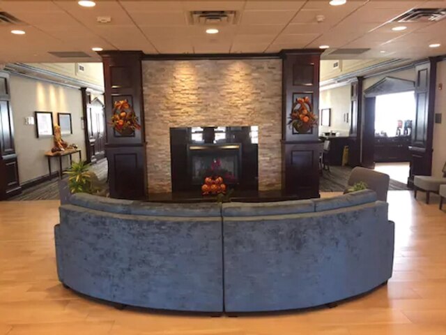 ホームウッド スイーツ バイ ヒルトン トロント ミシサガ