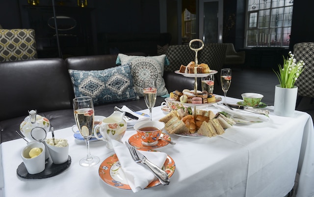 ブラーニー ウーレン ミルズ  ホテルBW シグネチャー コレクション