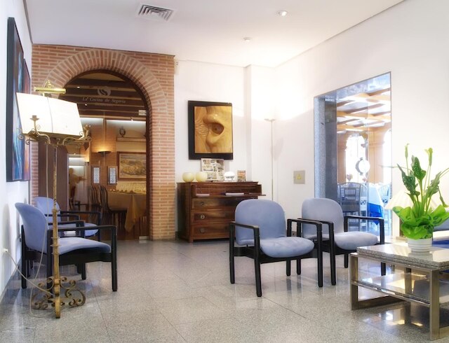 オテル AR ロス アルコス