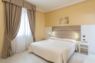 ホテル ユニバーシティ