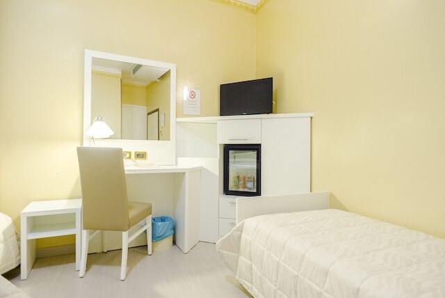 ホテル ユニバーシティ