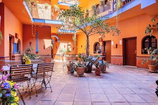 ホテル パティオ デ ラ アラメダ